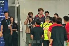 成都蓉城球迷的賽后謝場(chǎng)助威曲，這氣勢(shì)絕了！