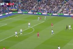 利物浦領(lǐng)先！布拉德利右路人球分過(guò)倒三角，埃利奧特包抄破門