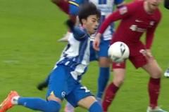 名場面回顧?三笘薫昔日絕殺利物浦，空中連停帶過技驚四座