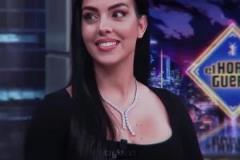 喬治娜對C羅一見鐘情，第一次見面帥到不好意思看