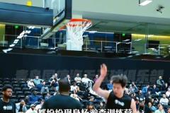 AD哈里森佩總?cè)R利等人都觀看了楊瀚森試訓(xùn)，行情繼續(xù)飆升！