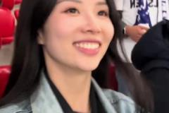 熱刺球迷解說林夢鴿現(xiàn)場觀戰(zhàn)歐聯(lián)決賽！并見證熱刺破17年冠軍荒